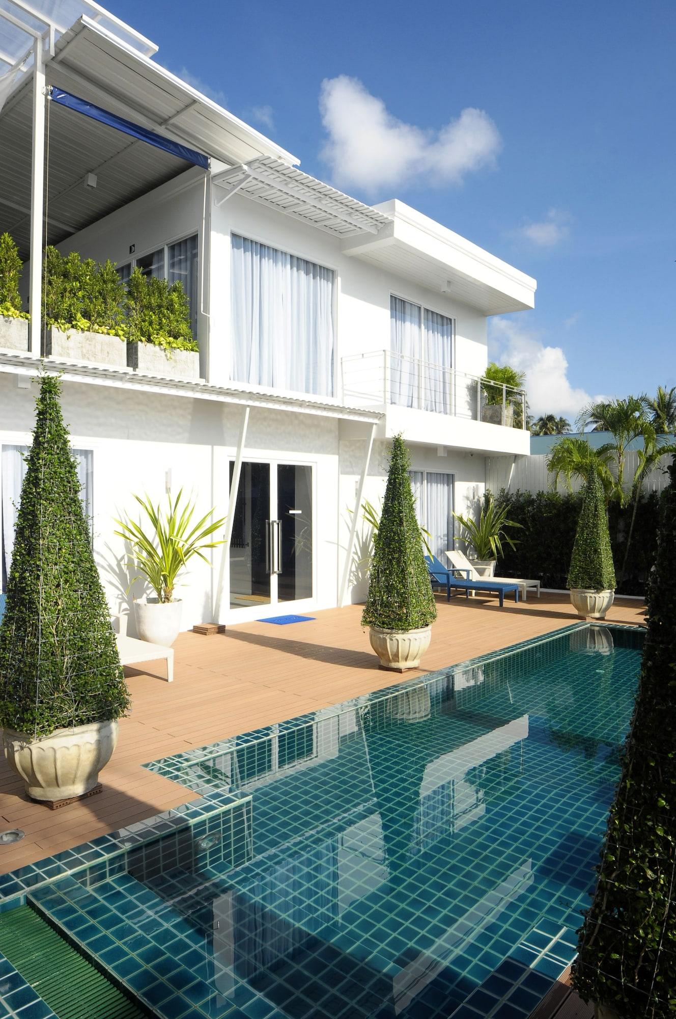 Hotel Phuket Boat Quay 4*