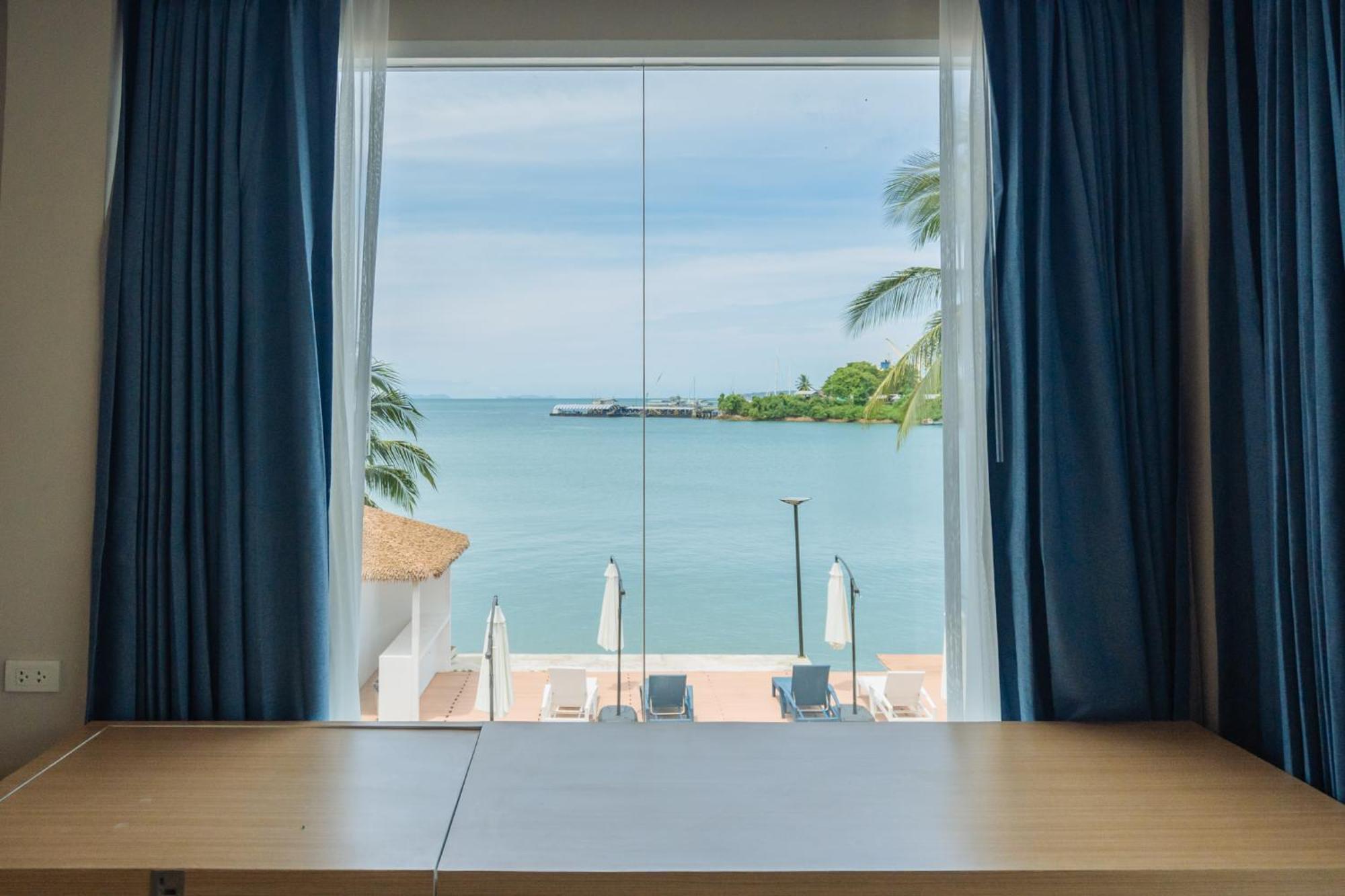 Phuket Boat Quay Hotel